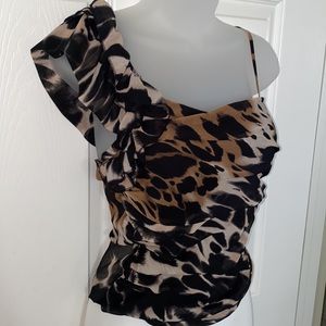 One shoulder ruffle detailed blouse